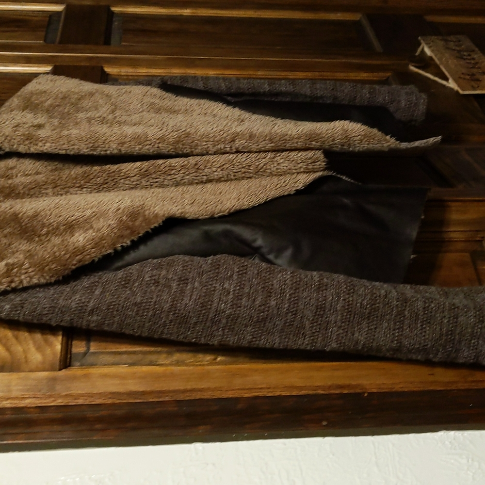 Jacket - Picture 2 of 11